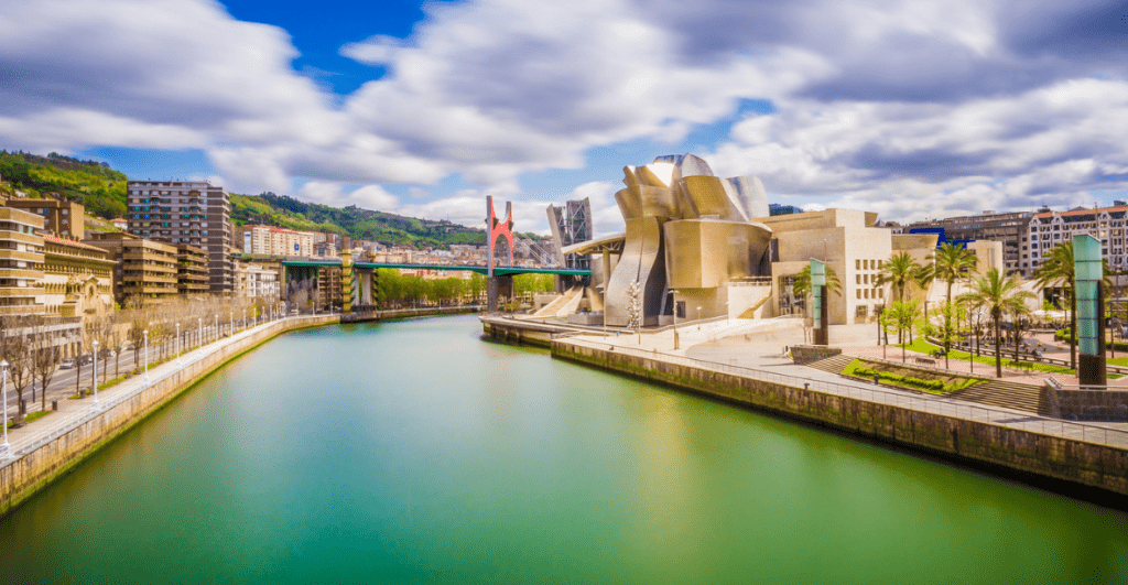 Bilbao, destino más pedido este verano por los turistas para sus vacaciones