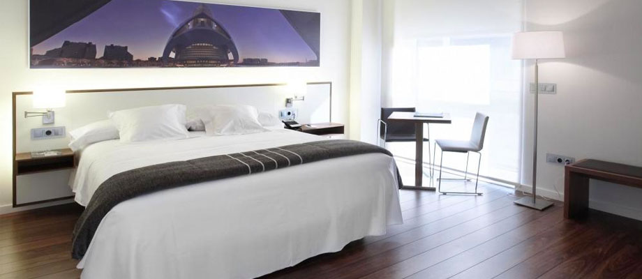 hoteles cerca de ciudad de las artes y las ciencias