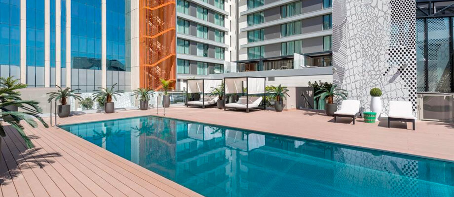 hoteles en madrid con piscina exterior