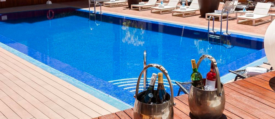 hotel madrid con piscina exterior
